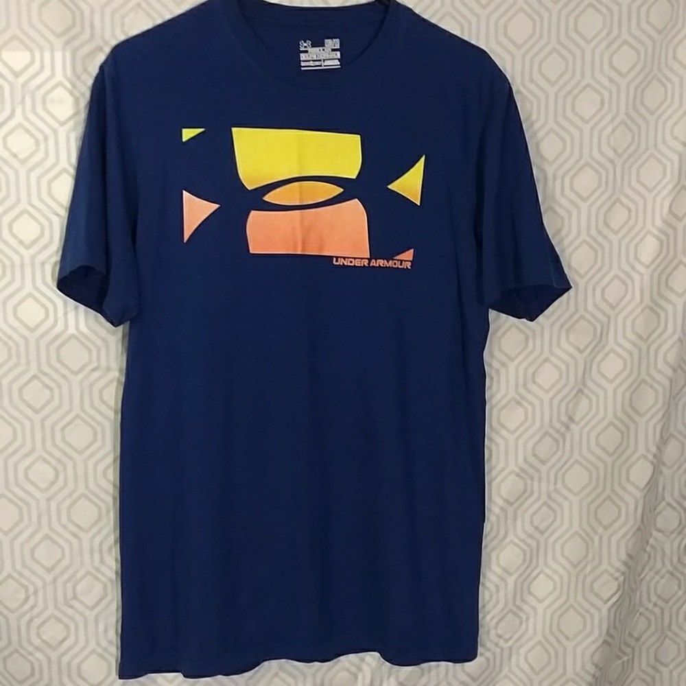 Under Armour T-SHIRT